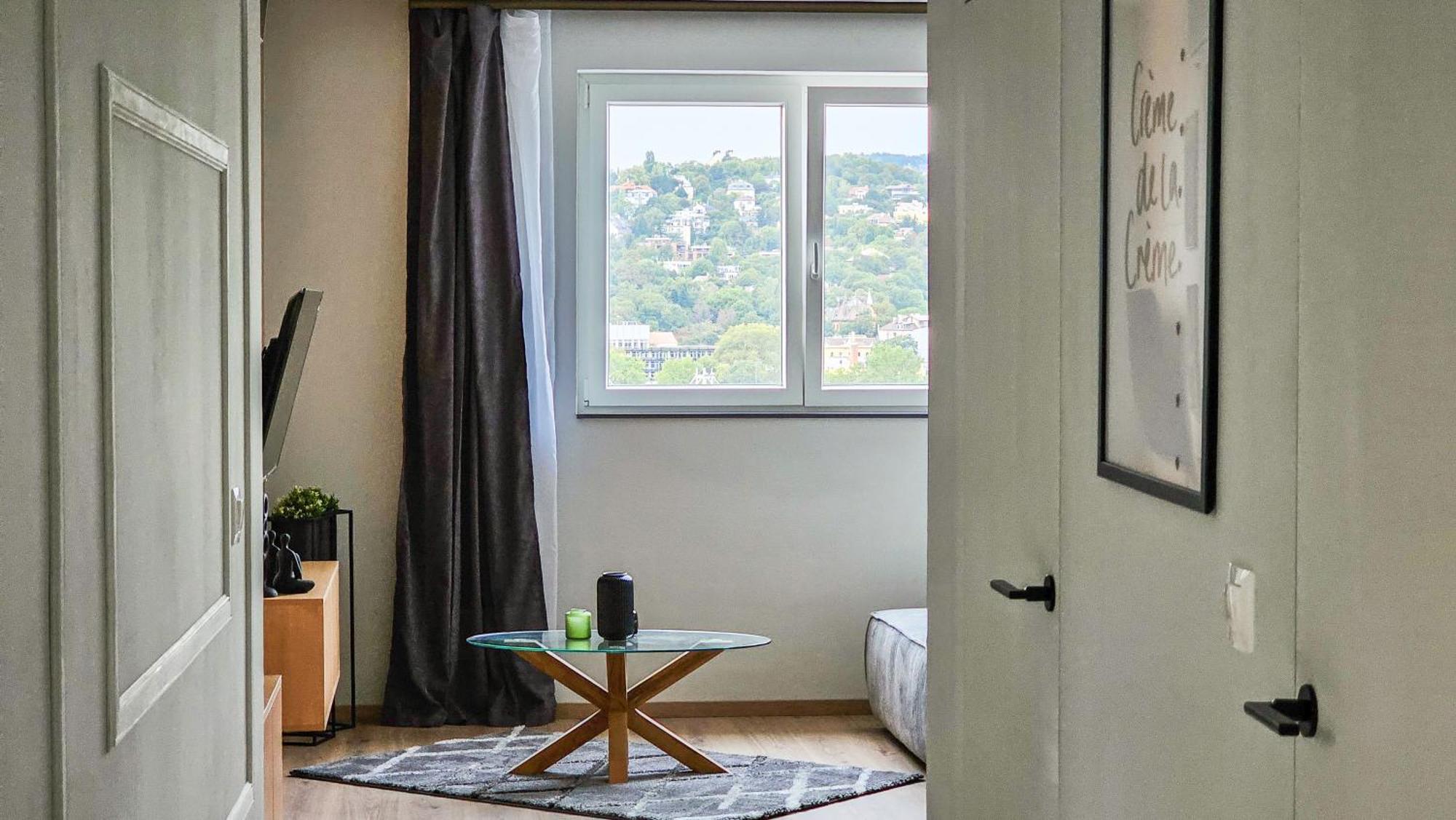 Panoramic Luxury In The Beautiful Part Of Budapest! Lejlighed *